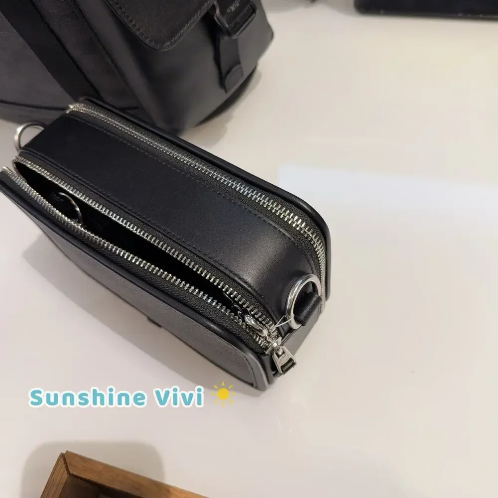 NWT Coach Wyatt Crossbody Bag Signature Canvas Varsity Stripe Black Silver CDP86 - Picture 5 of 6